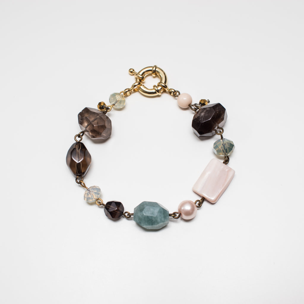 Gold Bracelet with Smoky Quartz Gemstone in Clasp Style