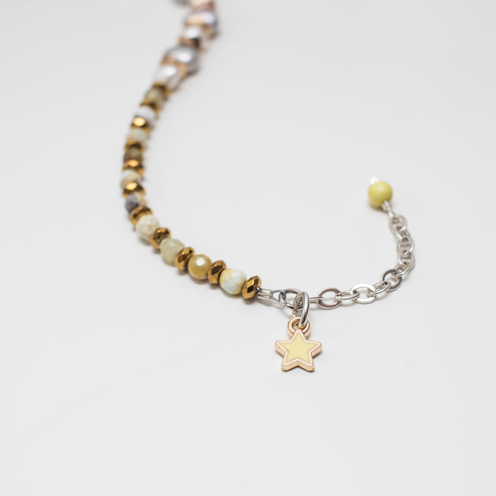 Gold Bracelet with yellow Star, Light Grey Pearl, Hematite and agate Gemstone in Clasp Style