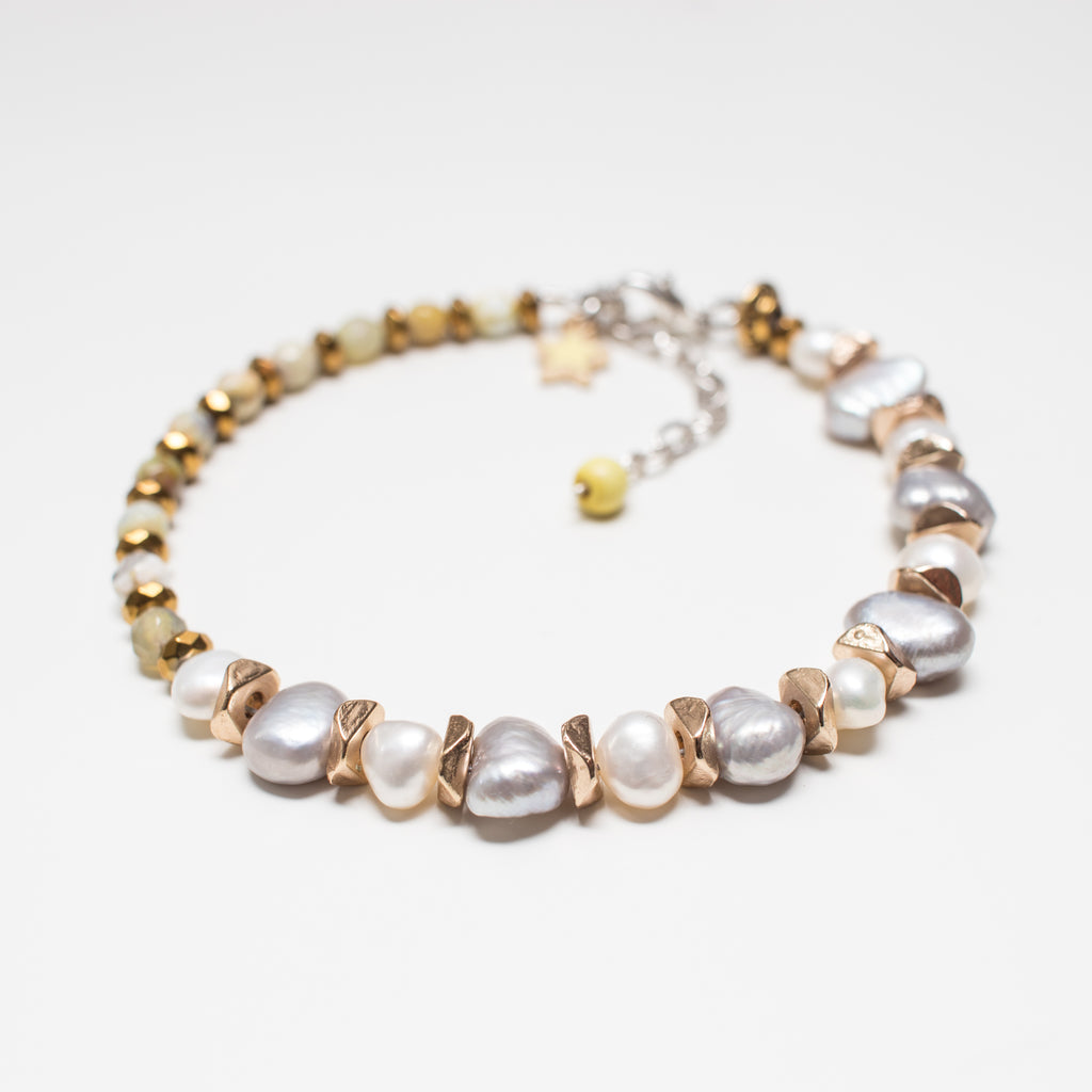 Gold Bracelet with yellow Star, Light Grey Pearl, Hematite and agate Gemstone in Clasp Style