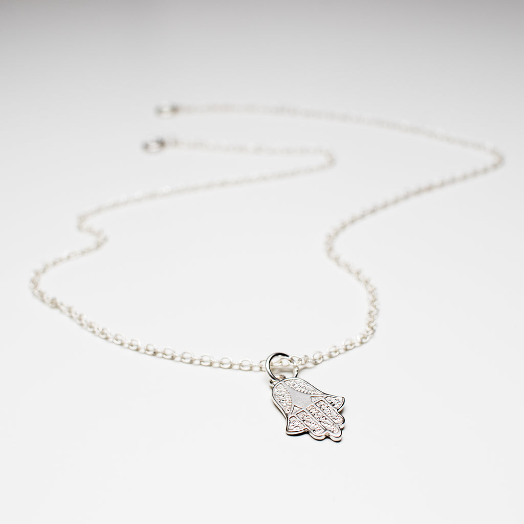 Silver Hamsa Hand Pendant Necklace in Short Style